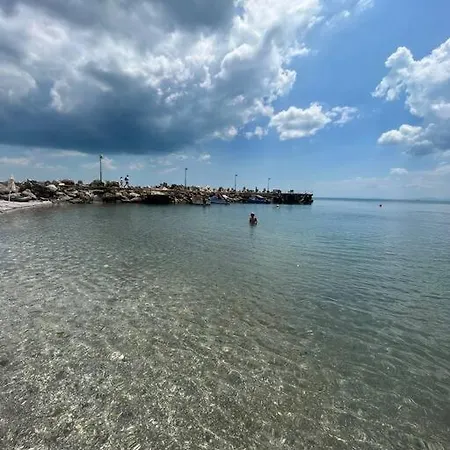 Apartamento 1 Bedroom In Bay View Kosharitsa